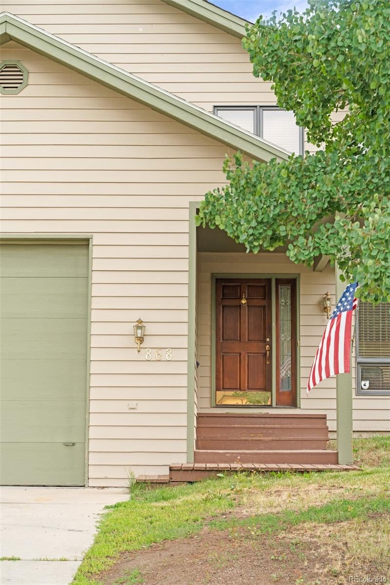 868 Deer Path Rd, Dillon, CO 80435