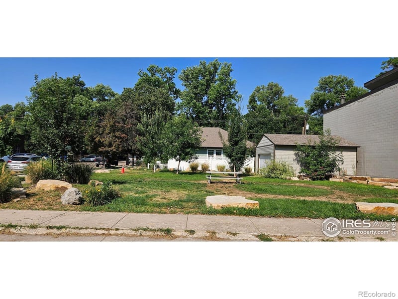 615 4th St, Berthoud, CO 80513