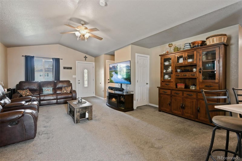 1306 Pleasant Acres Dr, Evans, CO 80620