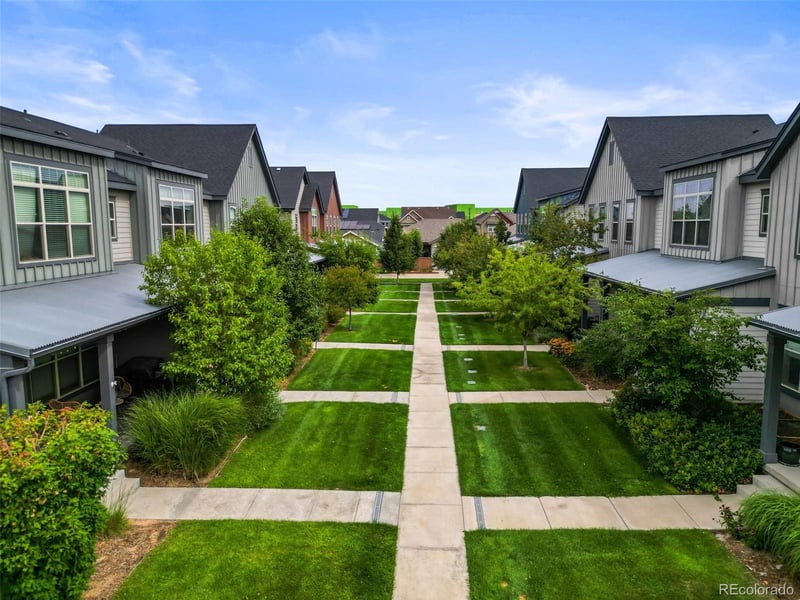 11185 25th Ave, Aurora, CO 80010