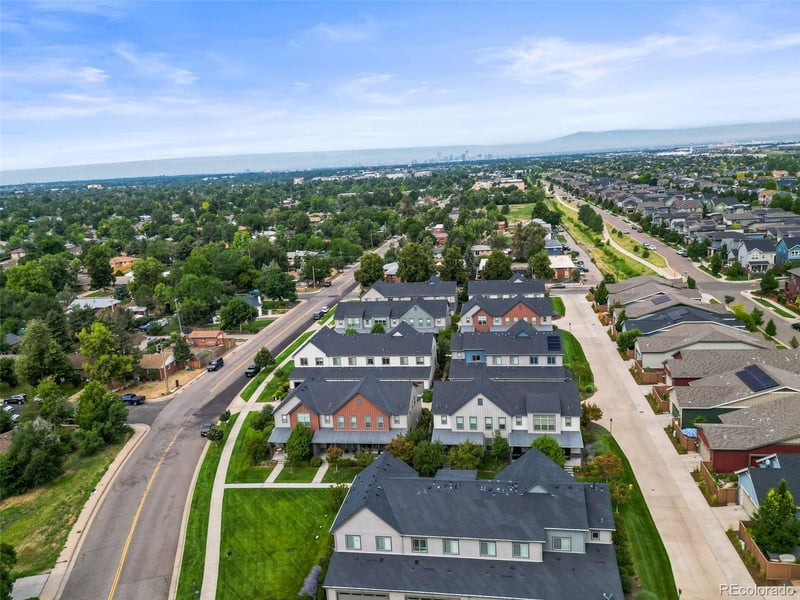 11185 25th Ave, Aurora, CO 80010