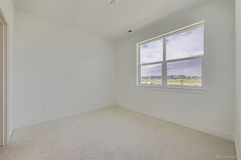 6275 Kirk St, Aurora, CO 80019