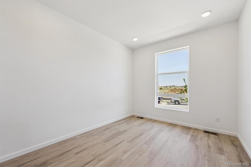 479 Salida St, Aurora, CO 80017