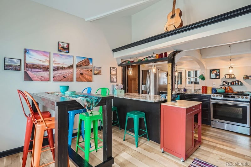 835 Urban St, Lakewood, CO 80401