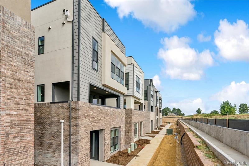 11469 Briarwood Cir, Centennial, CO 80112