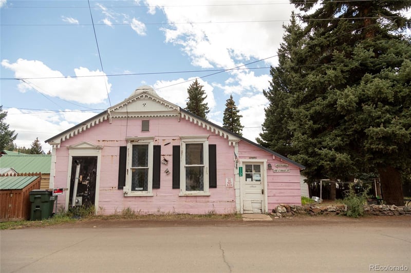 112 Wall St, Creede, CO 81130