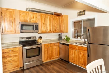 112 Wall St, Creede, CO 81130