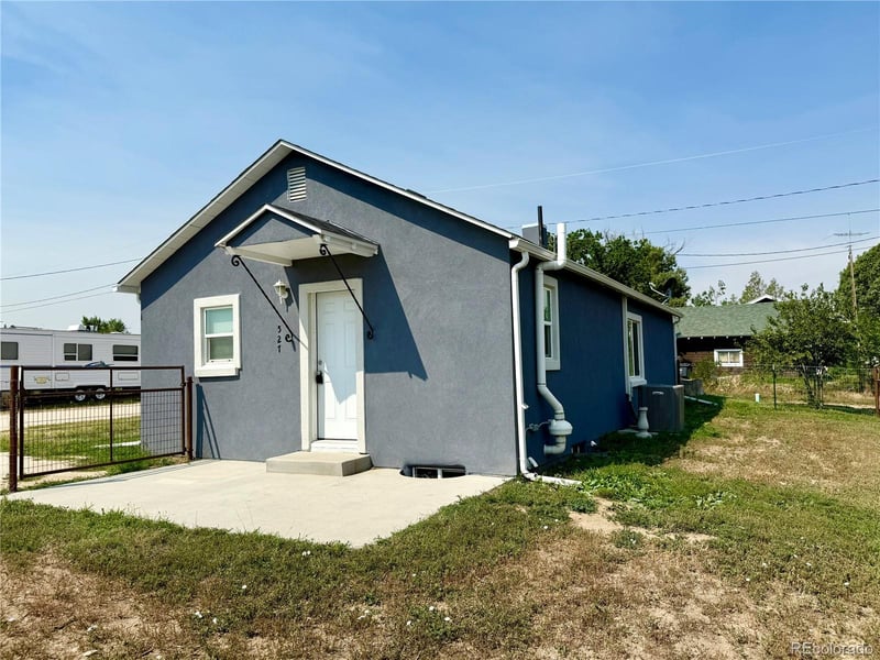 527 Navajo Ave, Simla, CO 80835