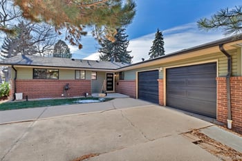6155 Ivanhoe St, Centennial, CO 80111