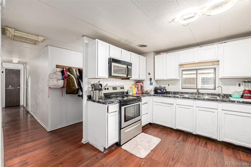 1809 Crystal St Lot 367, Aurora, CO 80011
