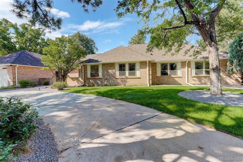 4395 W Lake Cir, Littleton, CO 80123