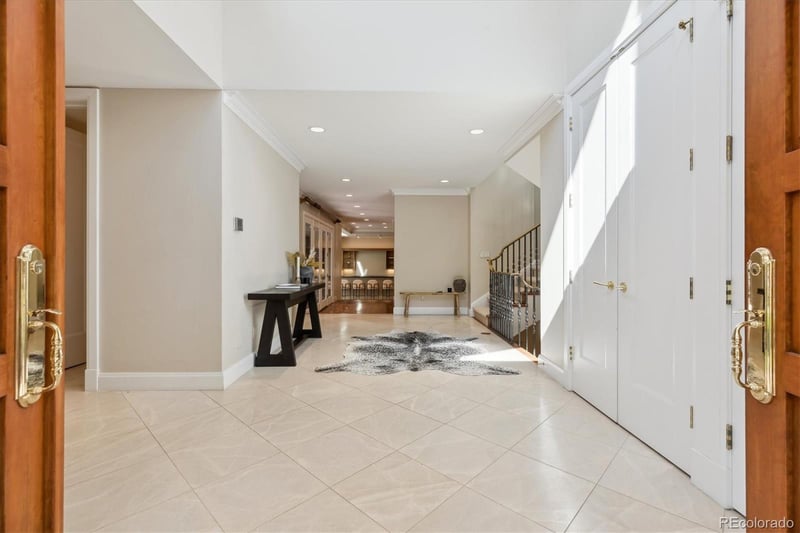 335 Saint Paul St, Denver, CO 80206