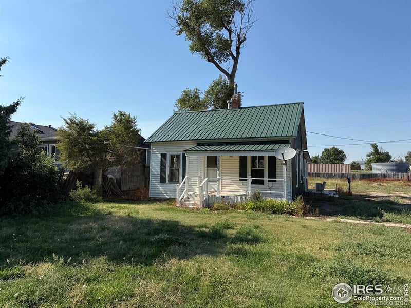 29283 1st St, Snyder, CO 80750