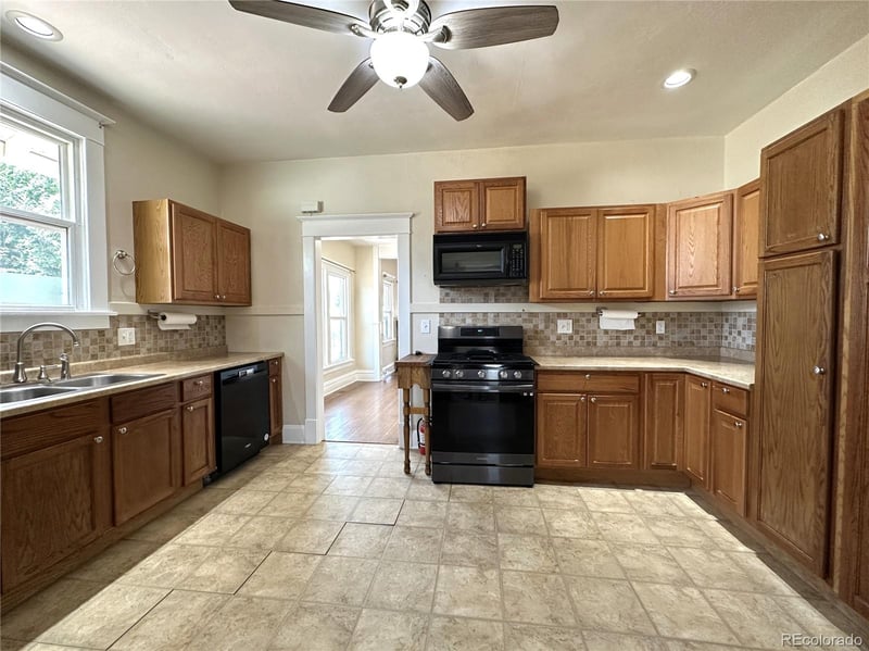 614 S Broadway, Penrose, CO 81240