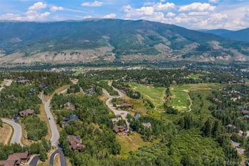 273 Two Cabins Dr, Silverthorne, CO 80498