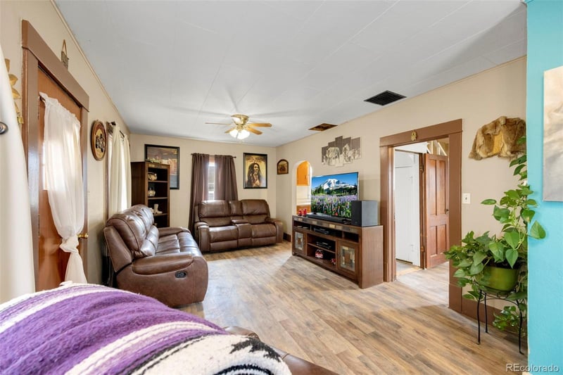 225 Main St, Arriba, CO 80804