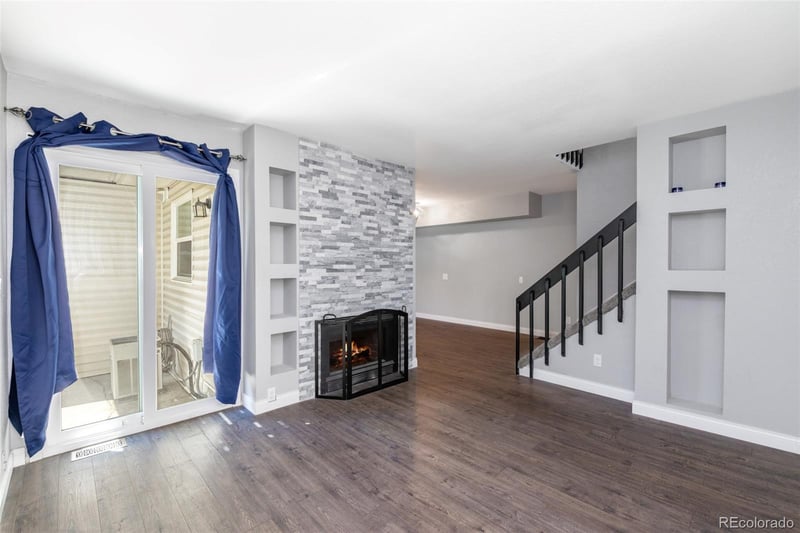 972 Pitkin Ct, Aurora, CO 80017