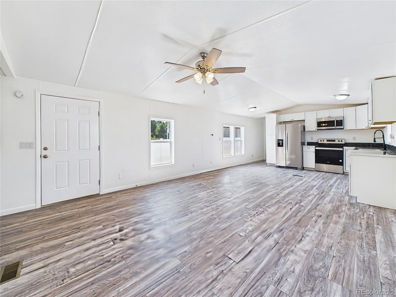 256 E Hemlock Dr, Pueblo, CO 81007