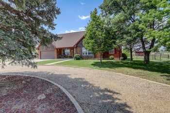 2316 Horseshoe Cir, Longmont, CO 80504