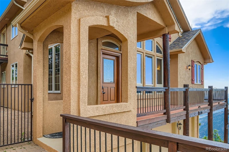 570 Upper Vista Rd, Manitou Springs, CO 80829