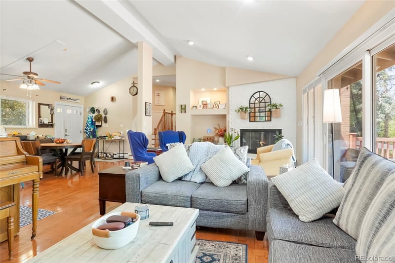 5295 Plymouth Dr, Littleton, CO 80128