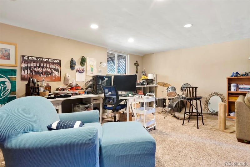 5295 Plymouth Dr, Littleton, CO 80128