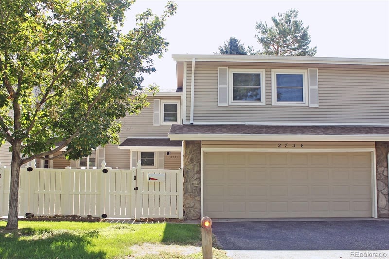2734 Heather Gardens Way, Aurora, CO 80014