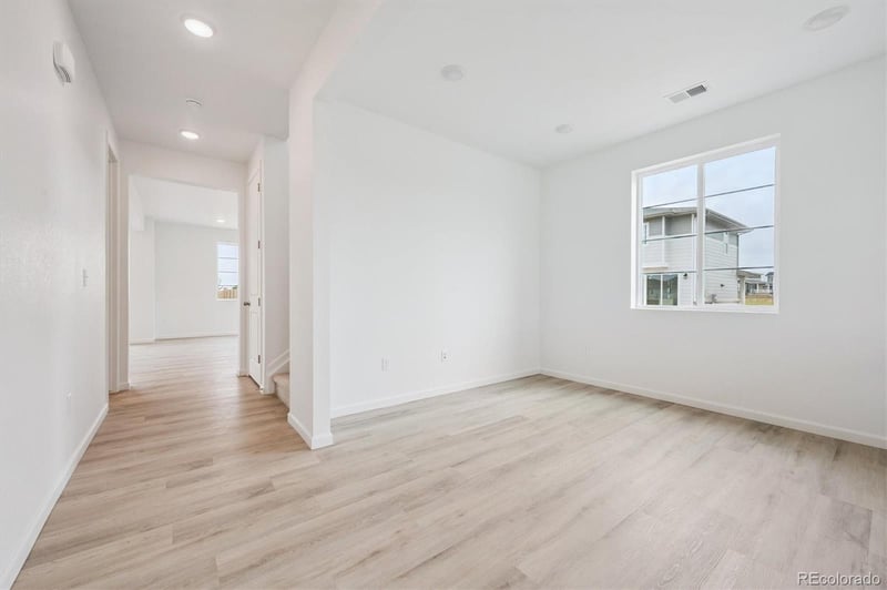 24785 41st Ave, Aurora, CO 80019