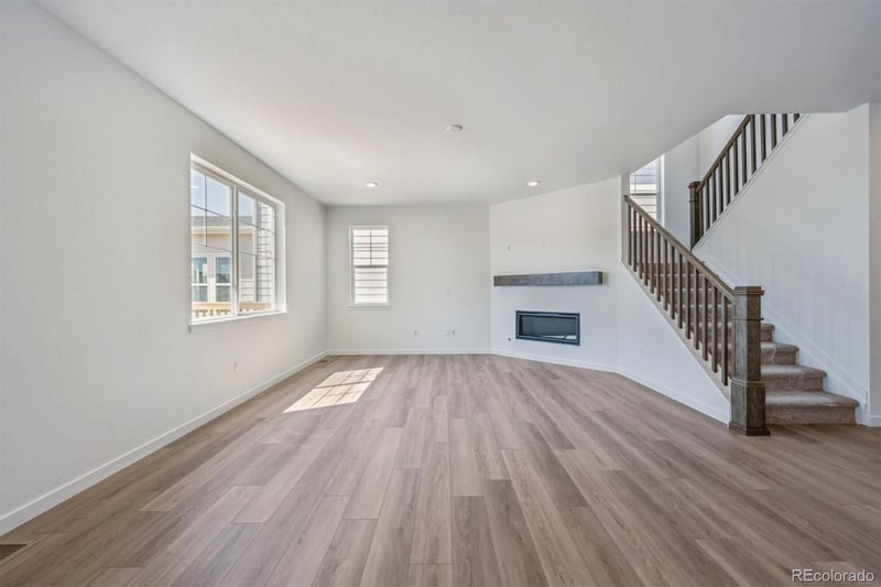 25020 E 42nd Ave, Aurora, CO 80019