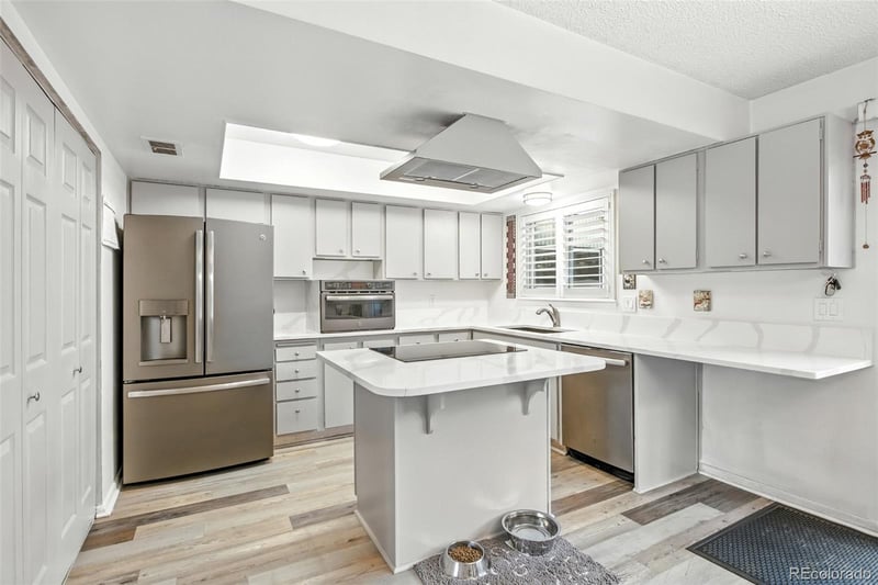 12471 Alameda Dr, Lakewood, CO 80228