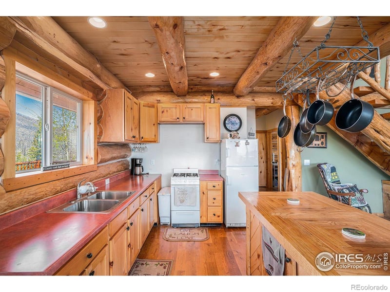 535 Meadows Dr, Drake, CO 80515