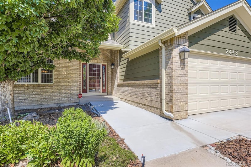 2443 W Sunset Dr, Littleton, CO 80120