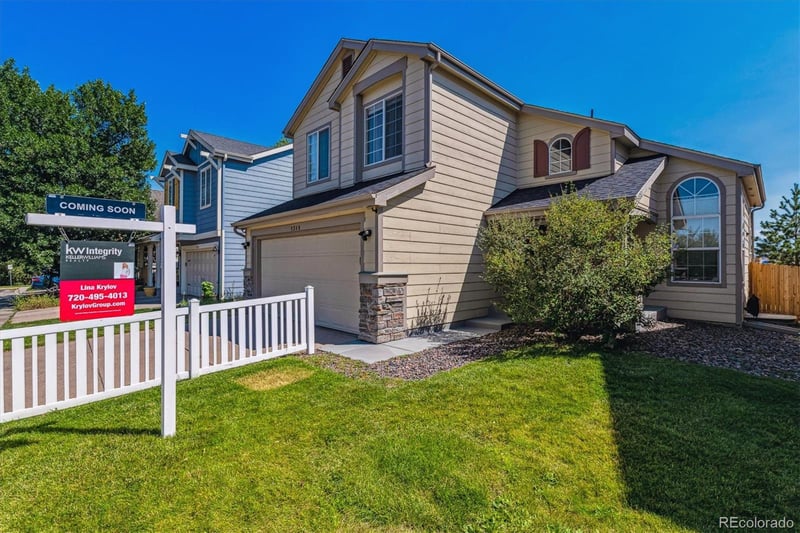 9248 Louisiana Pl, Denver, CO 80247