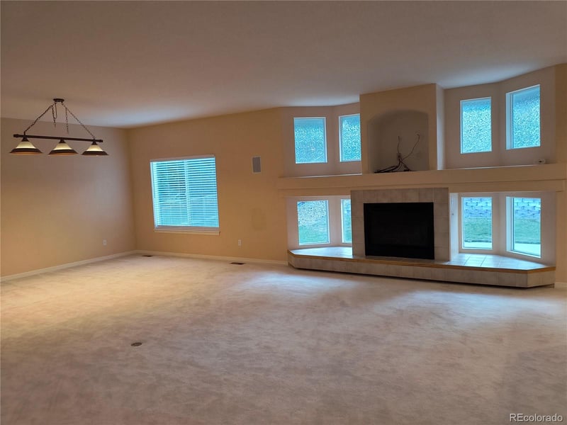 10145 Charissglen Ln, Highlands Ranch, CO 80126