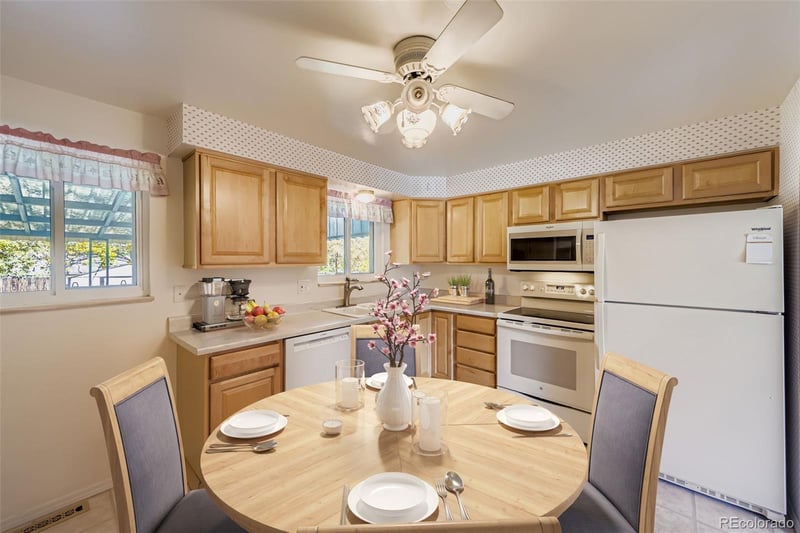 6161 77th Pl, Arvada, CO 80003