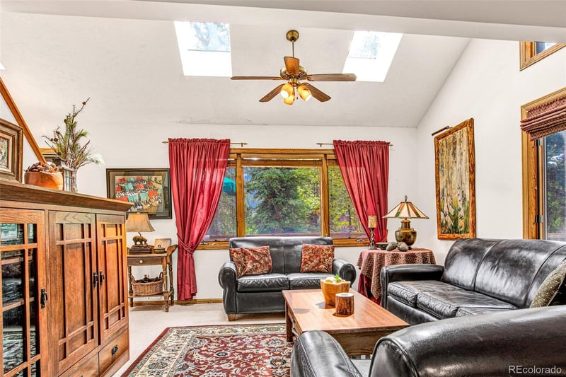 389 Peterson Dr, Alma, CO 80420