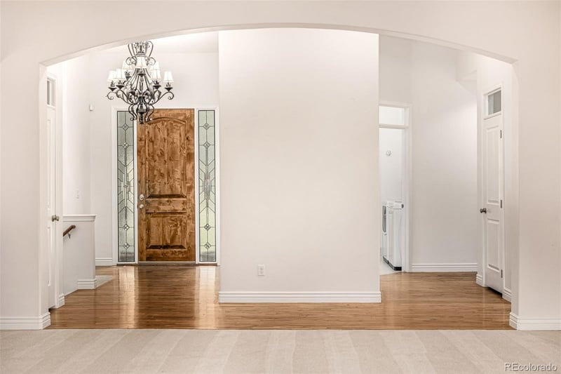 4381 Cheyenne Dr, Larkspur, CO 80118