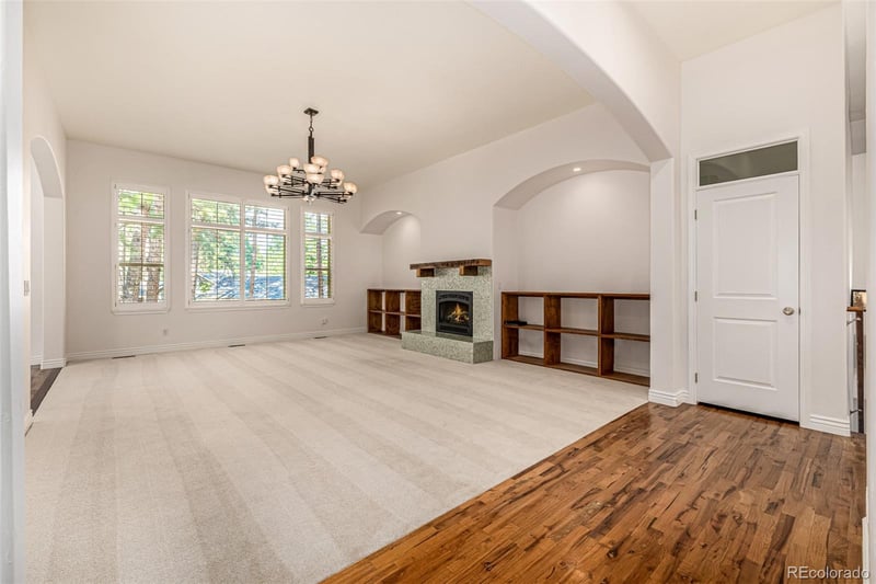 4381 Cheyenne Dr, Larkspur, CO 80118