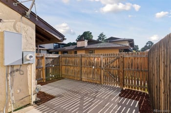 3817 Fraser St, Aurora, CO 80014