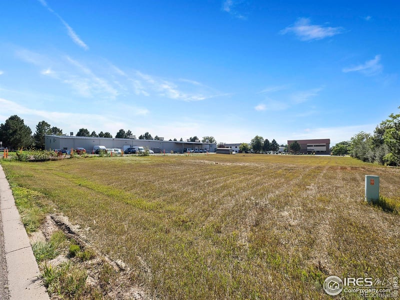 5818 Lockheed Ave, Loveland, CO 80538