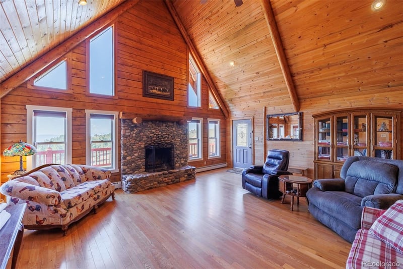 1652 Penrose Cir, Cripple Creek, CO 80813