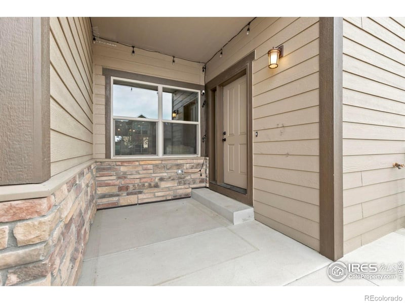 1937 Sunshine Peak Dr, Loveland, CO 80538