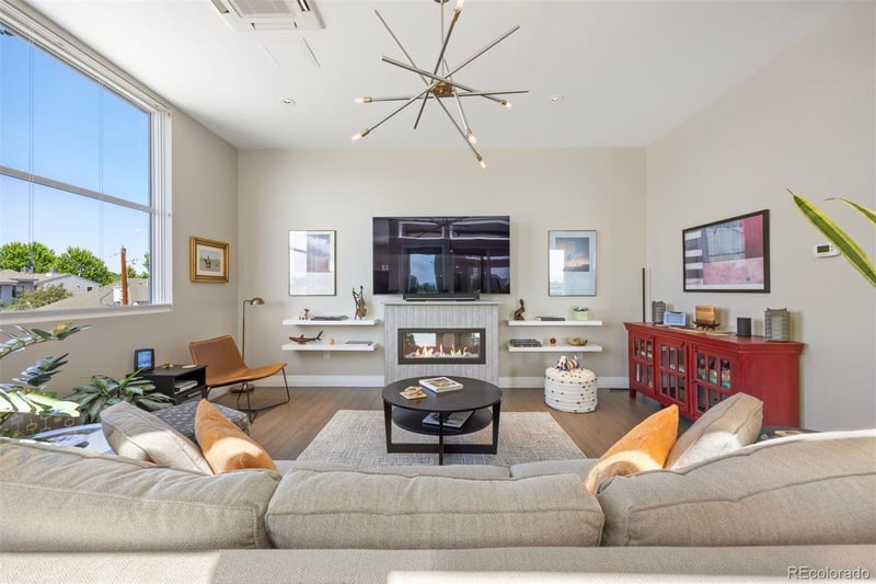 274 S Monroe St #3000/3A, Denver, CO 80209