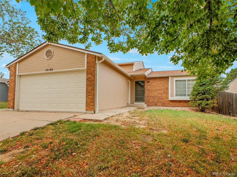 19166 Oberlin Dr, Aurora, CO 80013