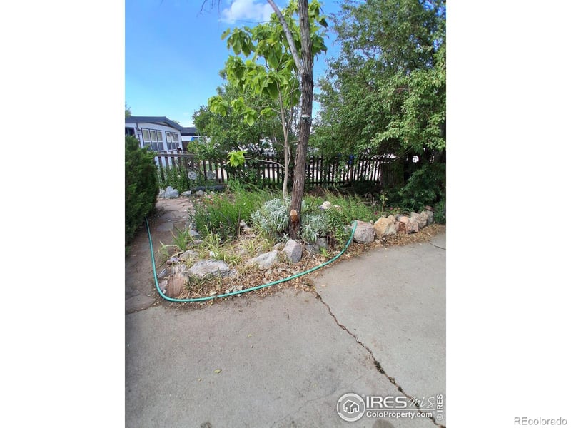 215 Glen Ayre St, Dacono, CO 80514