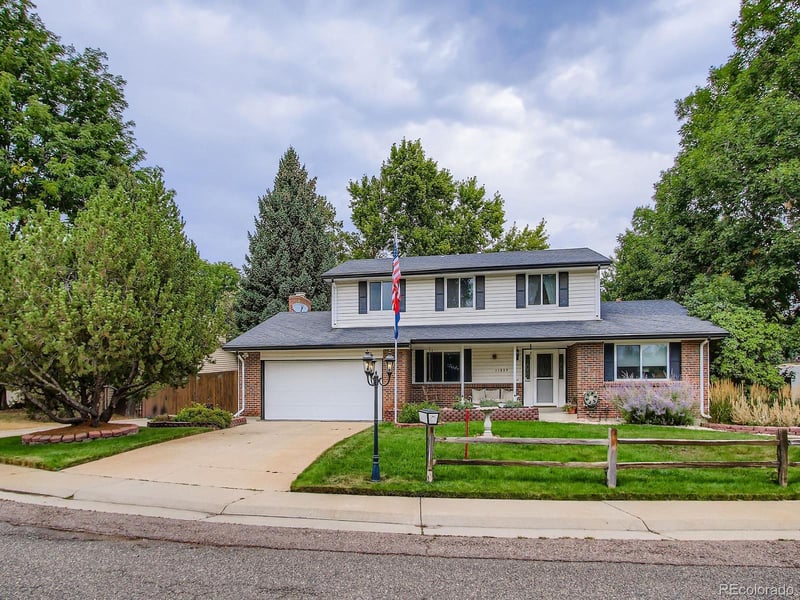 11825 73rd Dr, Arvada, CO 80005