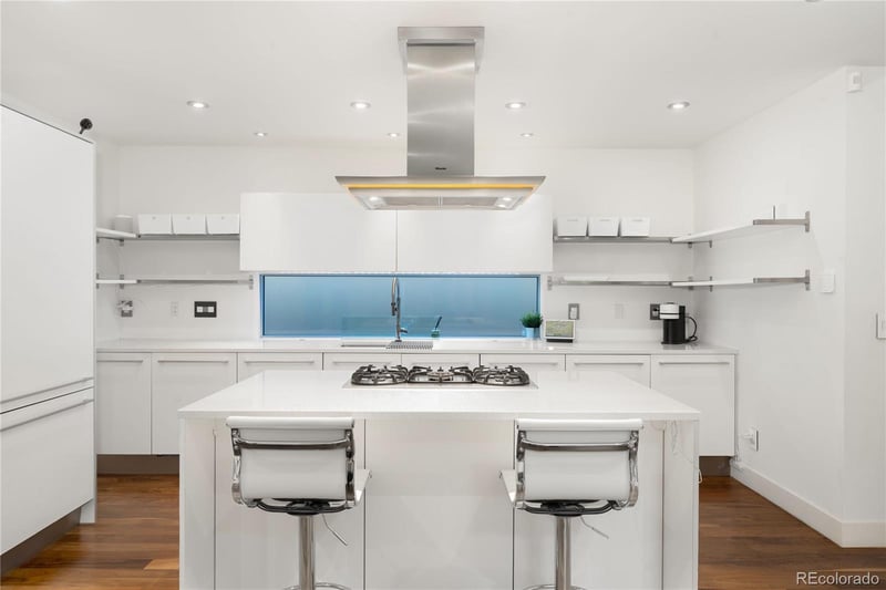 35 Ogden St, Denver, CO 80209