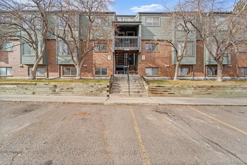 3656 S Depew St #104, Denver, CO 80235