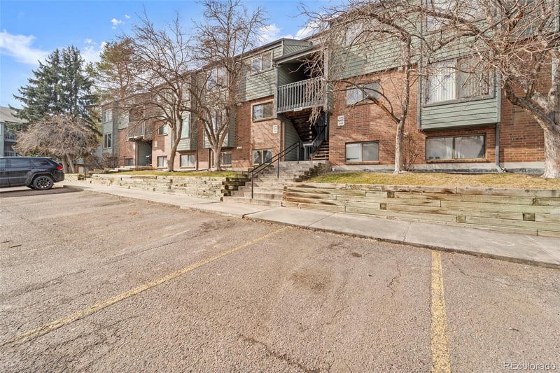 3656 S Depew St #104, Denver, CO 80235