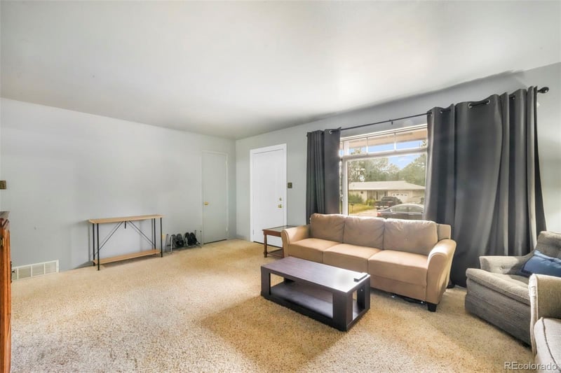 217 Steven Dr, Colorado Springs, CO 80911